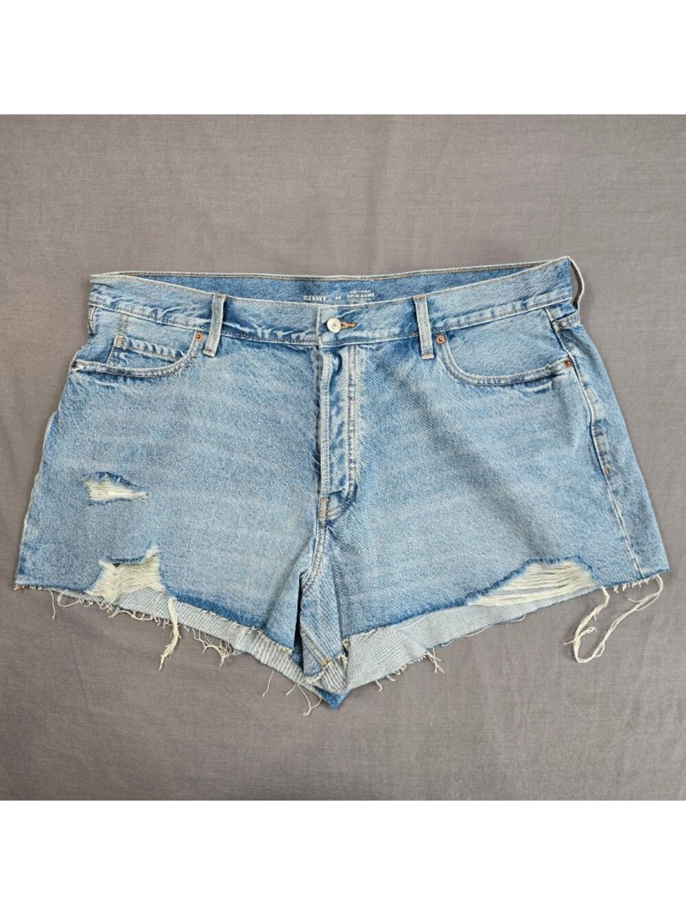 Old Navy Sky-Hi A-Line High-Rise Size 20 Distressed Denim Shorts Light Wash